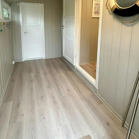 Сasa de vacaciones Seaside With Panoramic Views Of Viksfjord *