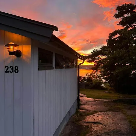 Сasa de vacaciones Seaside With Panoramic Views Of Viksfjord *