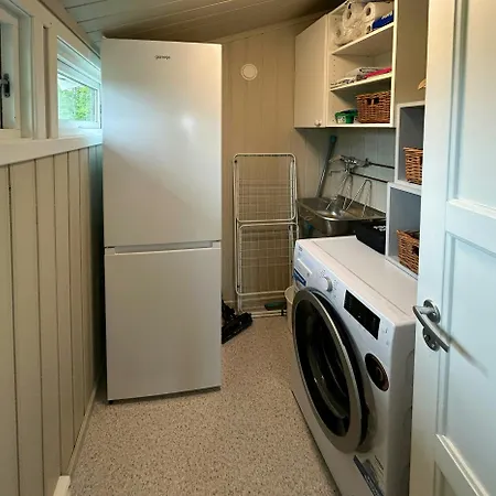 Сasa de vacaciones Seaside With Panoramic Views Of Viksfjord Ula